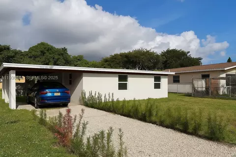 2501 NW 21st St, Fort Lauderdale, FL 33311