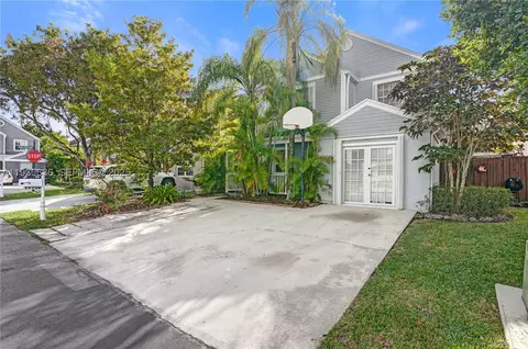11728 SW 118th Ter, Miami, FL 33186