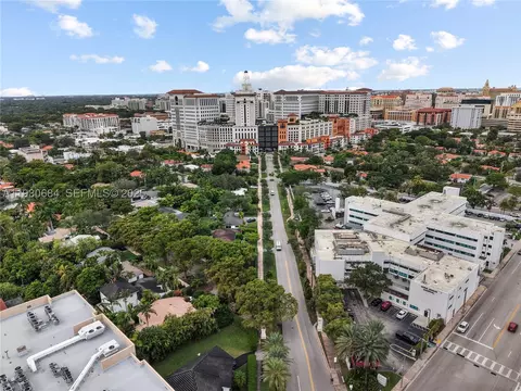 2650 SW 37th Ave #901, Miami, FL 33133