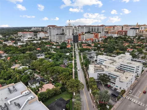 2650 SW 37th Ave #901, Miami, FL 33133