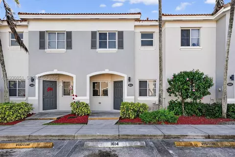1614 SE 31st Ct, Homestead, FL 33035