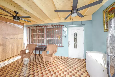 Exterior - 618 W 32nd St, Hialeah, FL 33012 photo 2 of 7