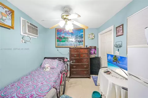 Bedroom - 618 W 32nd St, Hialeah, FL 33012 photo 4 of 4