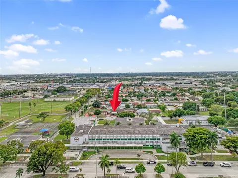 View/Area - 618 W 32nd St, Hialeah, FL 33012 photo 8 of 9