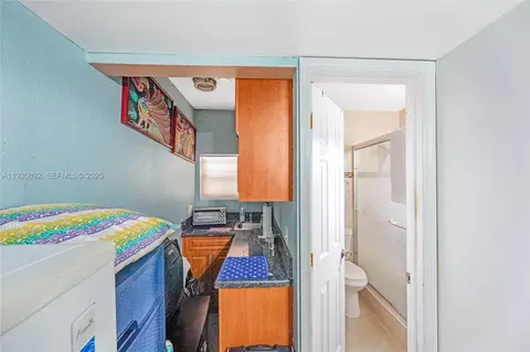 Other - 618 W 32nd St, Hialeah, FL 33012 photo 12 of 13