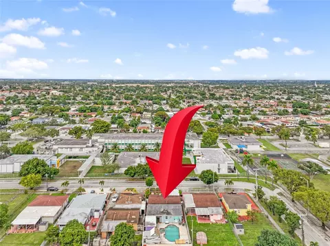 View/Area - 618 W 32nd St, Hialeah, FL 33012 photo 2 of 9