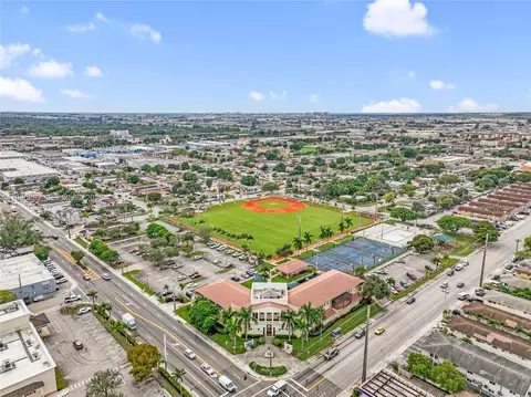 View/Area - 618 W 32nd St, Hialeah, FL 33012 photo 5 of 9