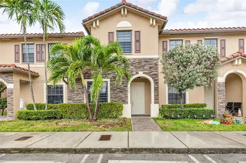 3549 W 89th Pl #3549, Hialeah, FL 33018