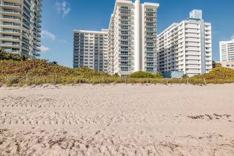 6917 Collins Ave #1008, Miami Beach, FL 33141