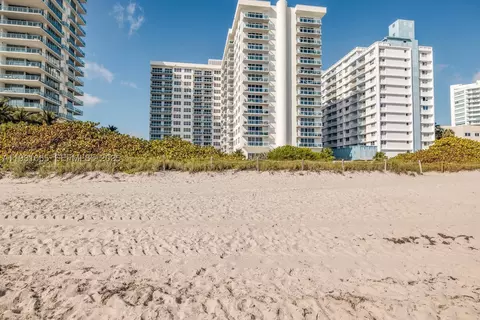 6917 Collins Ave #1008, Miami Beach, FL 33141