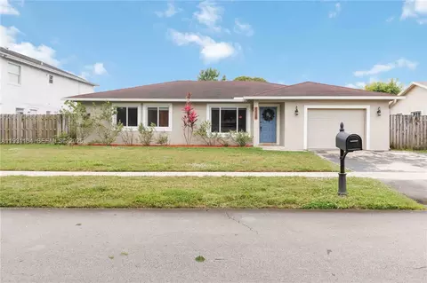 9908 NW 46th Ct, Sunrise, FL 33351