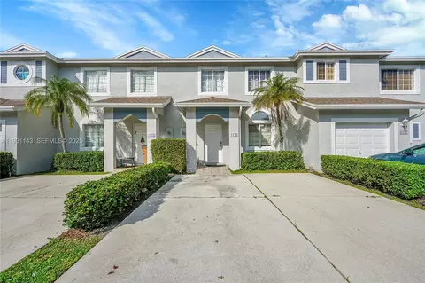 1121 SW 44th Ave, Deerfield Beach, FL 33442