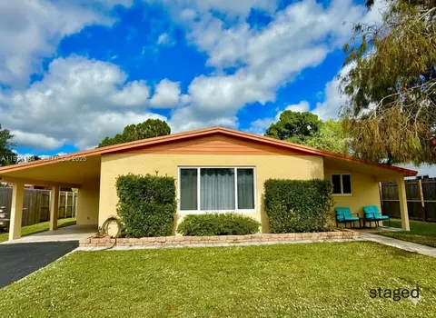 7241 S Arthur St, Hollywood, FL 33024