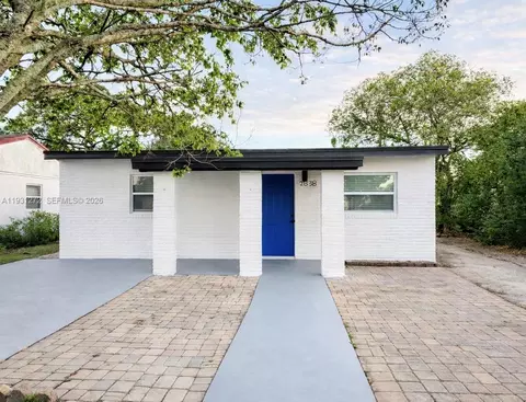2838 NW 4th St, Pompano Beach, FL 33069