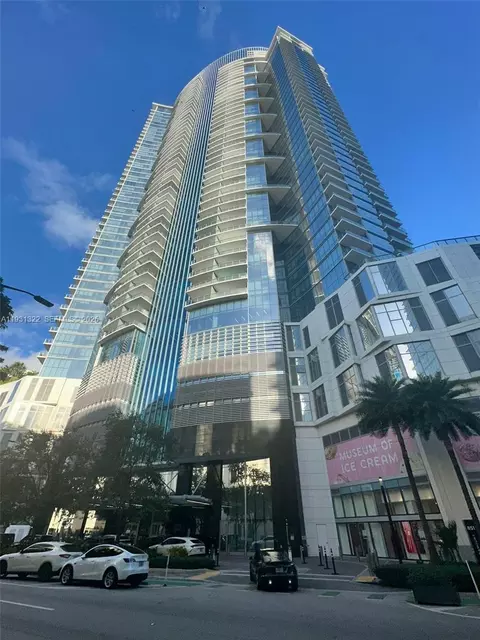 851 NE 1st Ave #2212, Miami, FL 33132