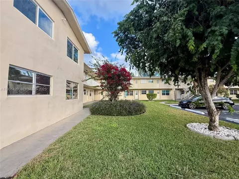 1301 N 12th Ct #4B, Hollywood, FL 33019
