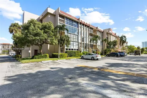 2101 Atlantic Shores Blvd #218, Hallandale Beach, FL 33009