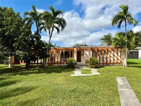 1835 N Hibiscus Dr, North Miami, FL 33181