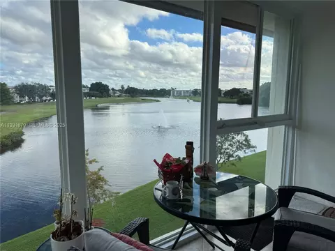 3205 Portofino Pt #J4, Coconut Creek, FL 33066
