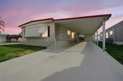 5290 SW 23rd Ave, Fort Lauderdale, FL 33312