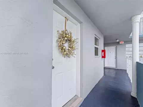 1655 W 44th Pl #448, Hialeah, FL 33012