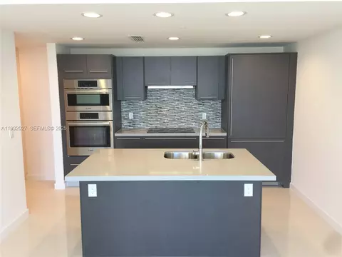 7875 NW 107th Ave #417, Doral, FL 33178
