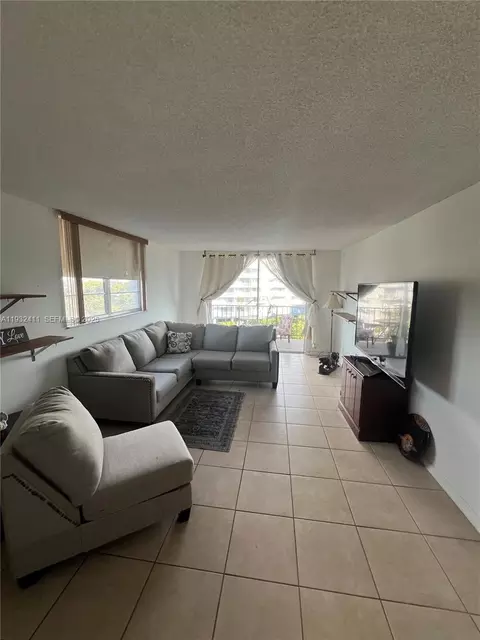 1465 NE 123rd St #501, North Miami, FL 33161