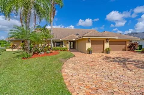 7840 NW 86th Ter, Tamarac, FL 33321