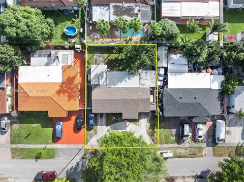 View/Area - 60 W 61st St, Hialeah, FL 33012 photo 2 of 18