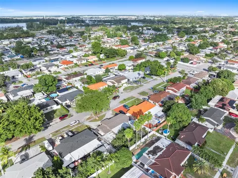 View/Area - 60 W 61st St, Hialeah, FL 33012 photo 13 of 18