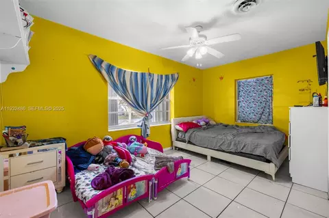 Bedroom - 60 W 61st St, Hialeah, FL 33012 photo 1 of 4