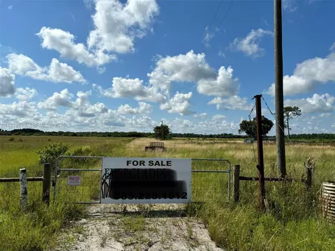 2516 Christopher Ln, Clewiston, FL 33440 photo 2