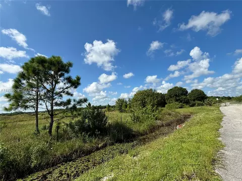 2516 Christopher Ln, Clewiston, FL 33440 photo 3