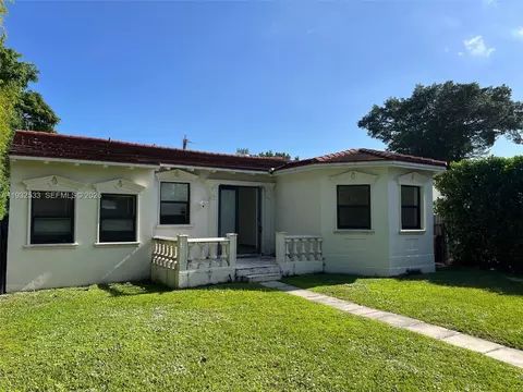 4575 Post Ave, Miami Beach, FL 33140