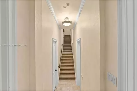Entry Way - 12 Tidewater Dr, Ormond Beach, FL 32174 photo 5 of 9