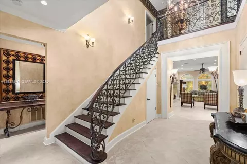 Entry Way - 12 Tidewater Dr, Ormond Beach, FL 32174 photo 2 of 9