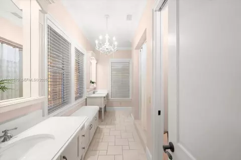 Entry Way - 12 Tidewater Dr, Ormond Beach, FL 32174 photo 7 of 9