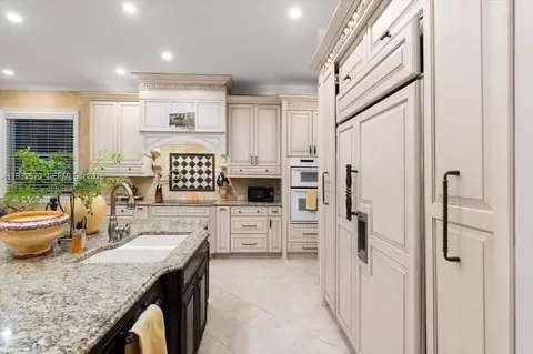 Kitchen - 12 Tidewater Dr, Ormond Beach, FL 32174 photo 2 of 6