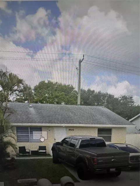 4946 Pimlico Ct, West Palm Beach, FL 33415