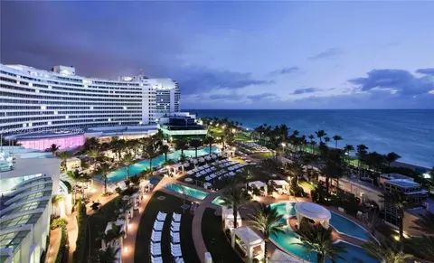 4391 Collins Ave #1514, Miami Beach, FL 33140