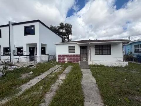 2961 NW 59th St, Miami, FL 33142