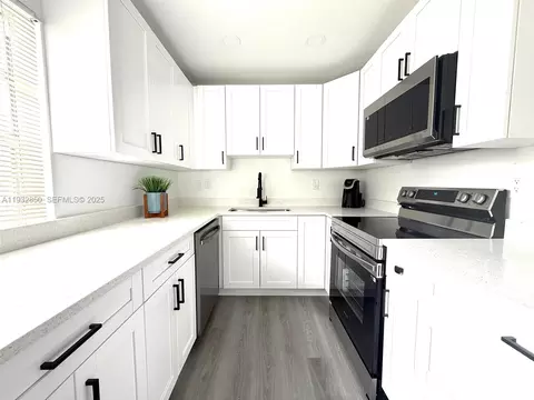 521 Normandy K #521, Delray Beach, FL 33484