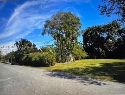 19425 SW 127 Ct, Miami, FL 33177
