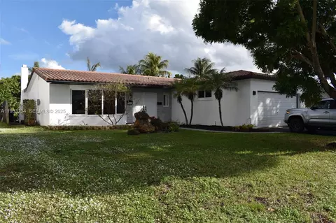 1731 N 54th Ave, Hollywood, FL 33021