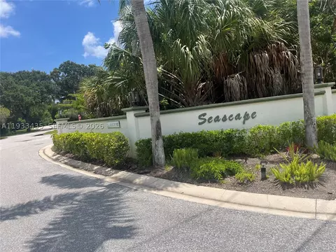5200 SE Seascape Way #201, Stuart, FL 34997