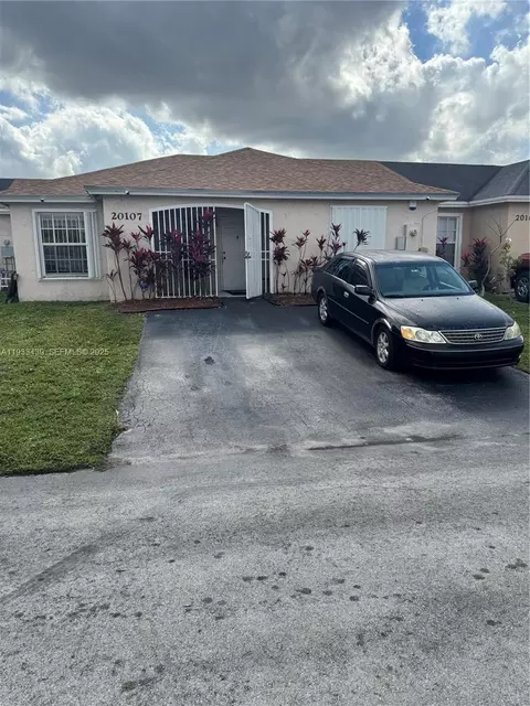 20107 NW 27th Cir, Miami Gardens, FL 33056