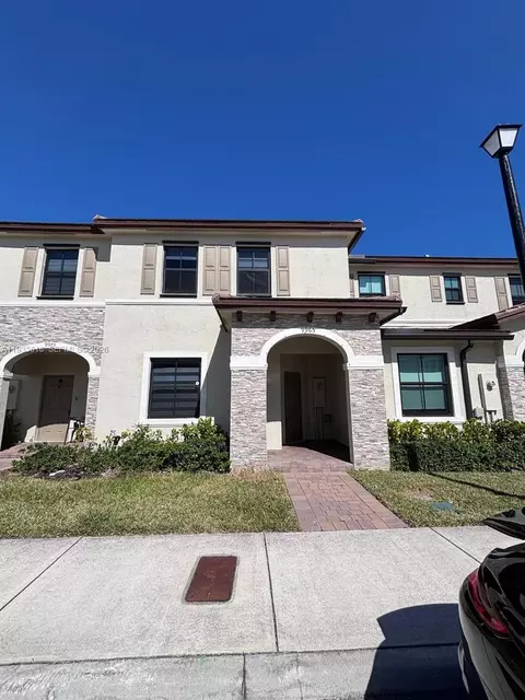 9965 SW 228th Ter, Miami, FL 33190
