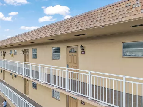 5021 W Oakland Park Blvd #312, Lauderdale Lakes, FL 33313