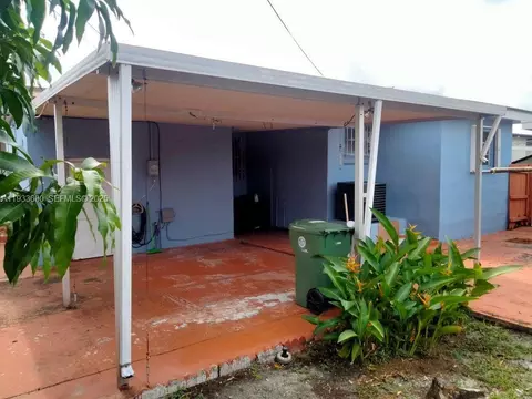 Exterior - 4990 E 1st Ave, Hialeah, FL 33013 photo 1 of 2