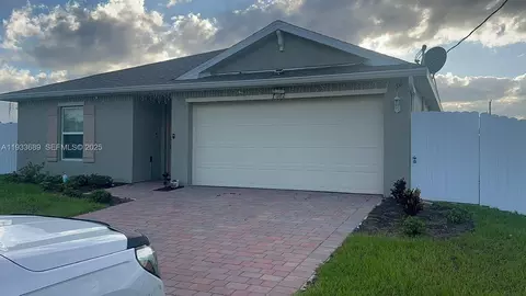 7012 Calder Ct, Labelle, FL 33935 photo 1